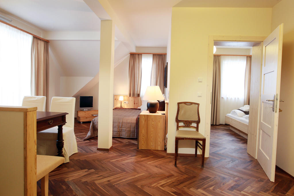 Hotel Fahrnberger Göstling an der Ybbs Стая снимка