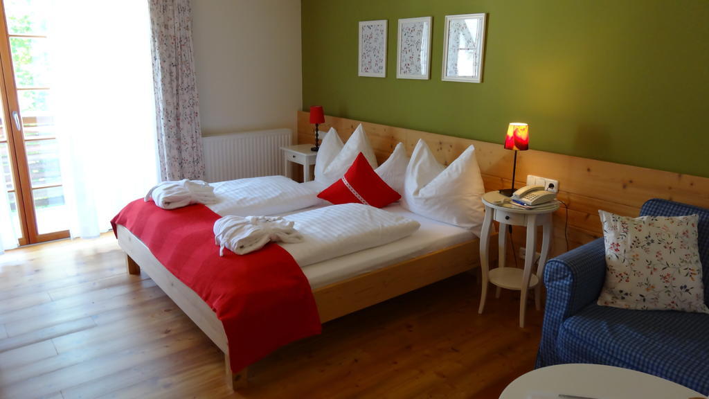 Hotel Fahrnberger Göstling an der Ybbs Стая снимка
